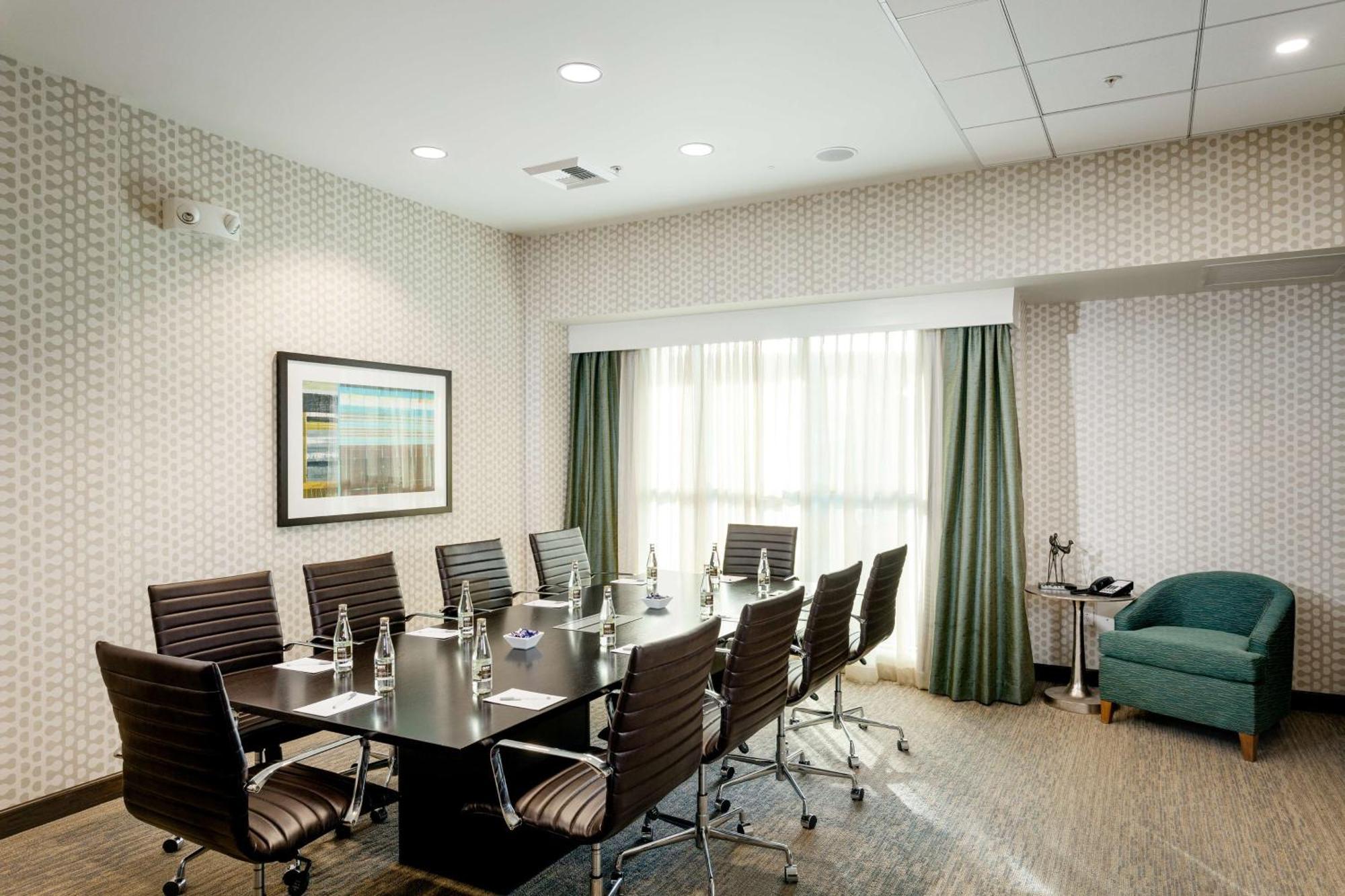 Hampton Inn & Suites By Hilton Seattle/Northgate Extérieur photo