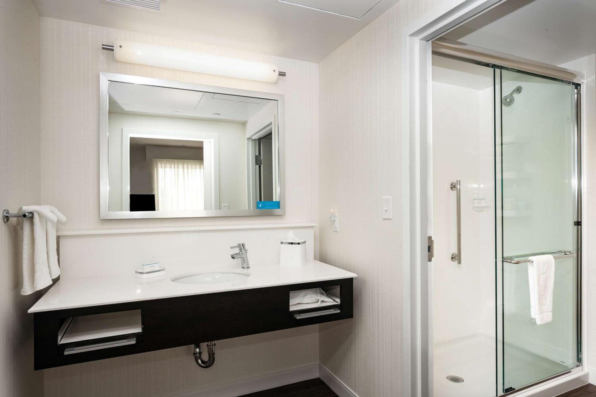 Hampton Inn & Suites By Hilton Seattle/Northgate Extérieur photo