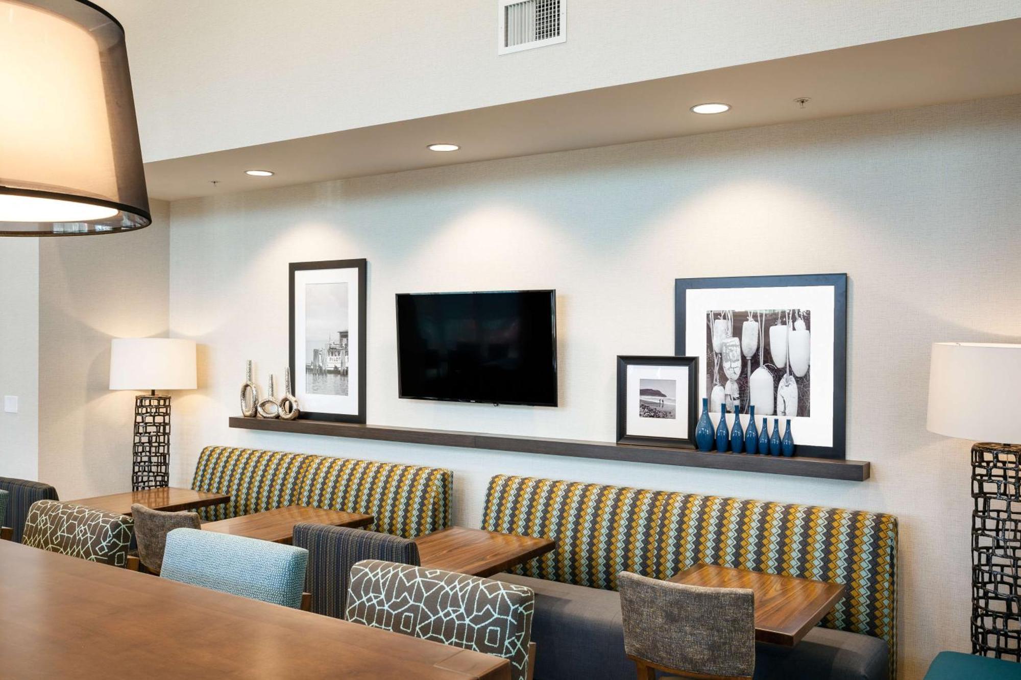 Hampton Inn & Suites By Hilton Seattle/Northgate Extérieur photo